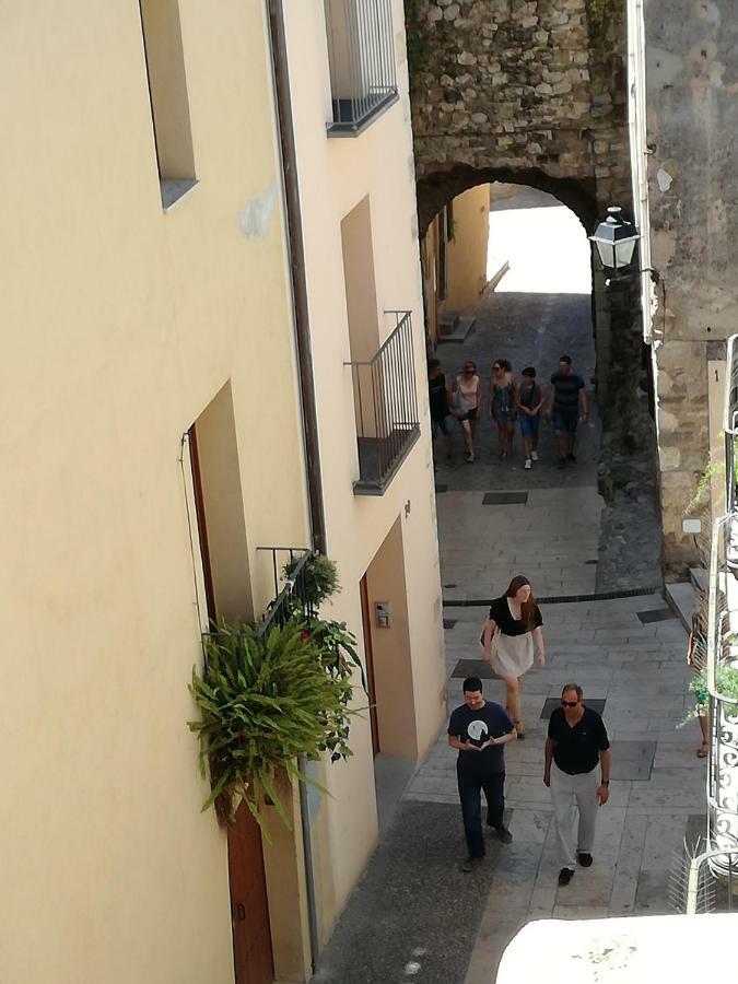 فيلا Can Teixidor Besalú المظهر الخارجي الصورة